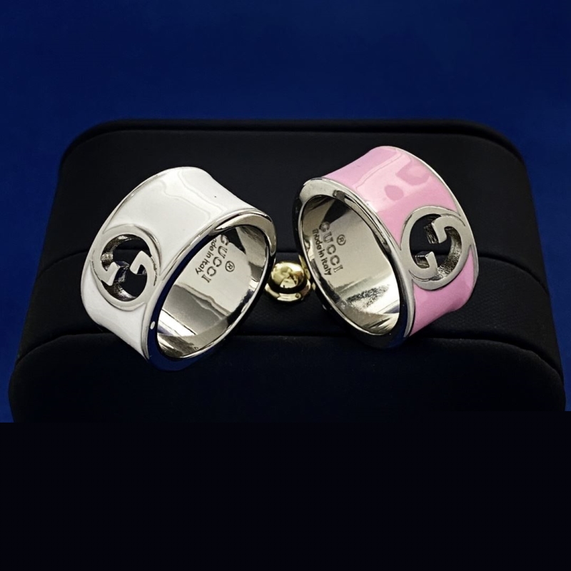 G*u*i rings